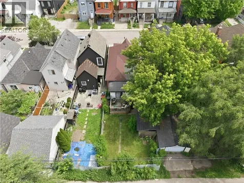 121 Gibson Avenue Hamilton ON L8L 6J9