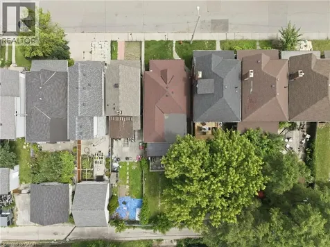 121 Gibson Avenue Hamilton ON L8L 6J9