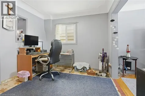 121 Gibson Avenue Hamilton ON L8L 6J9