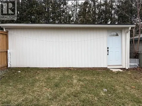 316 Houghton Avenue Hamilton ON L8K 2N3