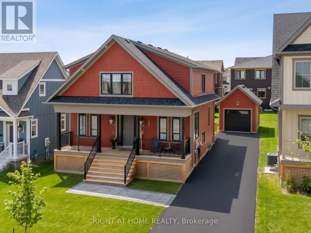 157 Courtland Street Blue Mountains ON L9Y 5L7