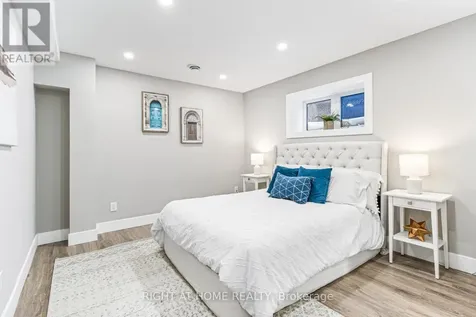 157 Courtland Street Blue Mountains ON L9Y 5L7
