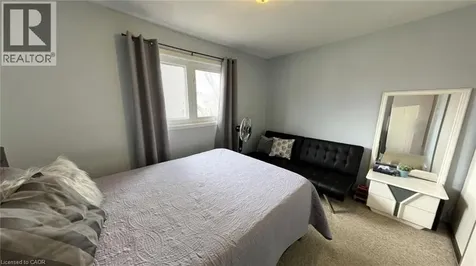 1445 Gaultois Avenue Orleans ON K1C 3G7