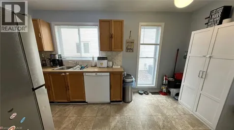 1445 Gaultois Avenue Orleans ON K1C 3G7