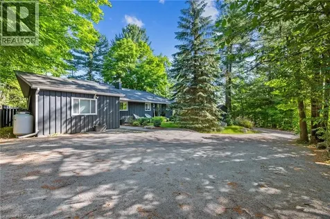 2872 Muskoka Rd 118w Muskoka Lakes ON P0B 1J0