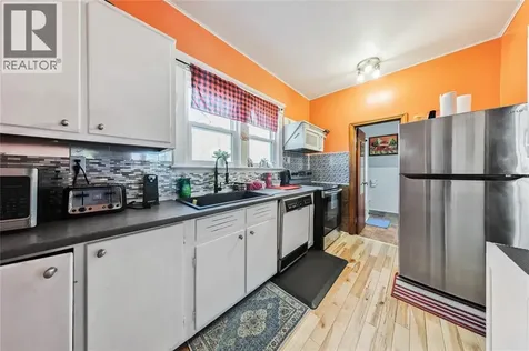 224 Maxwell Street Sarnia ON N7T 5C4