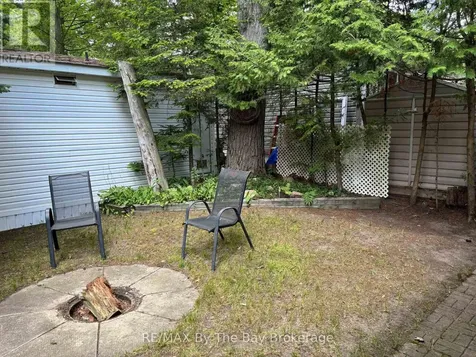 85 Theme Park Drive Wasaga Beach ON L9Z 1X7