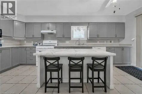 114 Glencliffe Court Kitchener ON N2B 3X1