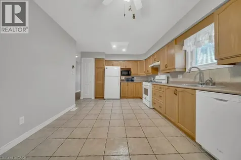114 Glencliffe Court Kitchener ON N2B 3X1