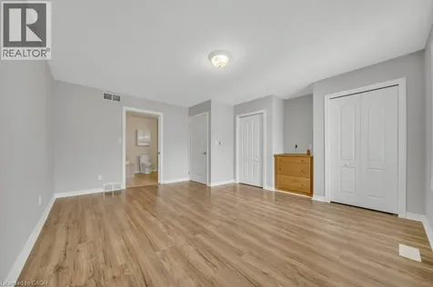 114 Glencliffe Court Kitchener ON N2B 3X1