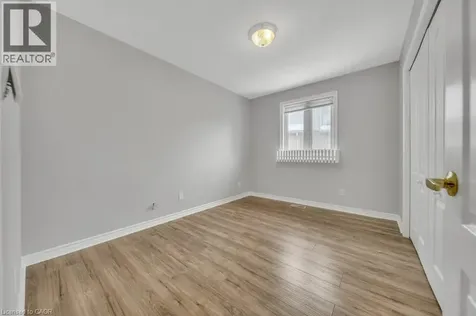 114 Glencliffe Court Kitchener ON N2B 3X1