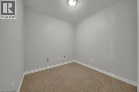 114 Glencliffe Court Kitchener ON N2B 3X1