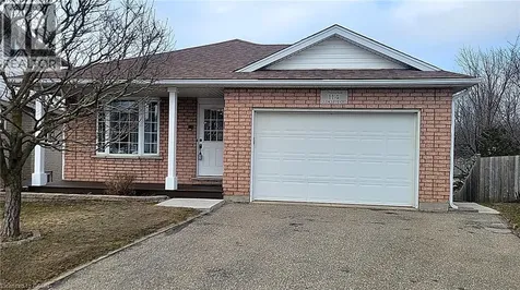 114 Glencliffe Court Kitchener ON N2B 3X1