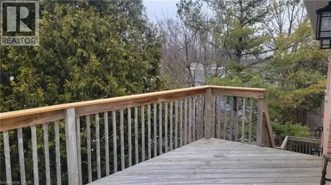 114 Glencliffe Court Kitchener ON N2B 3X1