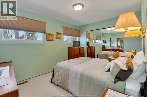 1640 St. Gabriel Windsor ON N9E 1P1