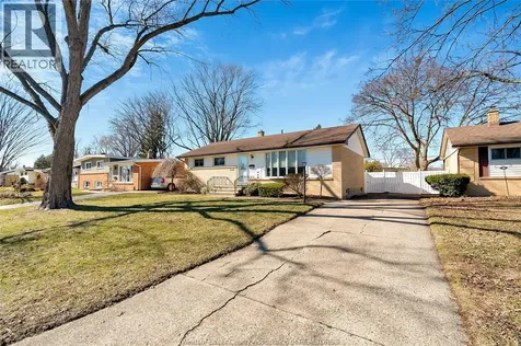1640 St. Gabriel Windsor ON N9E 1P1