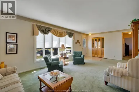 1640 St. Gabriel Windsor ON N9E 1P1