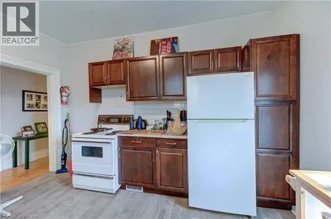 23 Lyons Avenue Brantford ON N3R 4P8