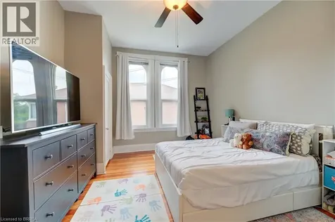 23 Lyons Avenue Brantford ON N3R 4P8