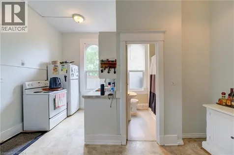 23 Lyons Avenue Brantford ON N3R 4P8