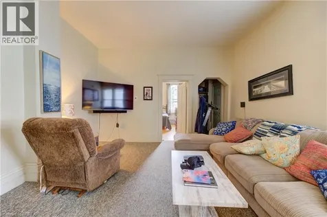 23 Lyons Avenue Brantford ON N3R 4P8