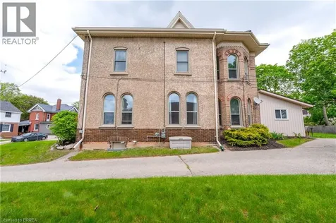 23 Lyons Avenue Brantford ON N3R 4P8
