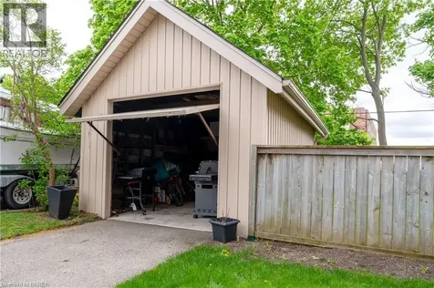 23 Lyons Avenue Brantford ON N3R 4P8