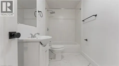 302 Colborne Street Brantford ON N3S 3M9