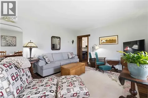 594 Niagara Stone Road Niagara-on-the-lake ON L0S 1J0
