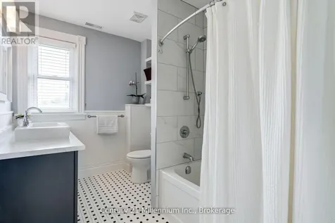 439 Birch Street Collingwood ON L9Y 2W4