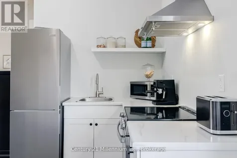 439 Birch Street Collingwood ON L9Y 2W4