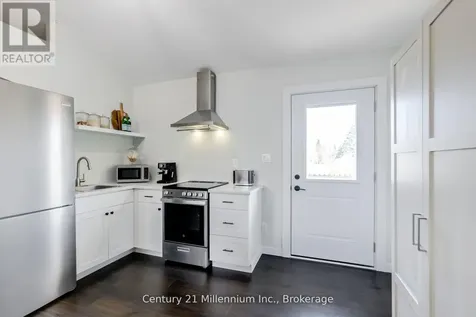 439 Birch Street Collingwood ON L9Y 2W4