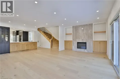 63 Tradewind Drive Oakville ON L6L 6K8