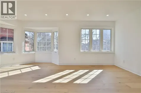 63 Tradewind Drive Oakville ON L6L 6K8