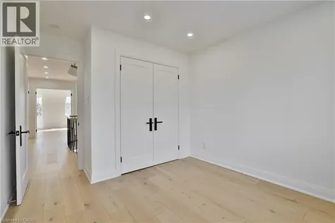 63 Tradewind Drive Oakville ON L6L 6K8