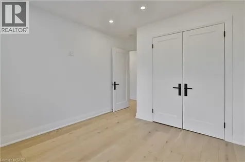 63 Tradewind Drive Oakville ON L6L 6K8