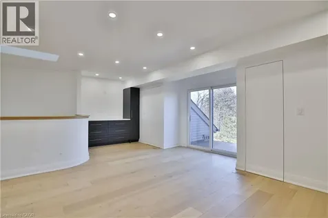 63 Tradewind Drive Oakville ON L6L 6K8