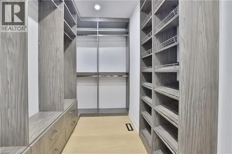63 Tradewind Drive Oakville ON L6L 6K8