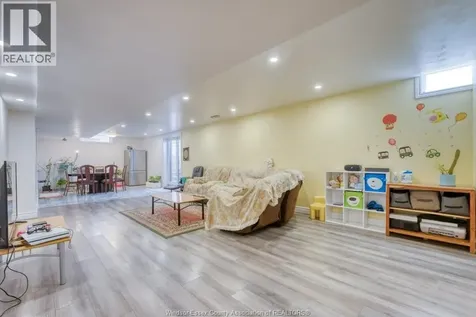 525 Maguire Street Windsor ON N9E 0A6