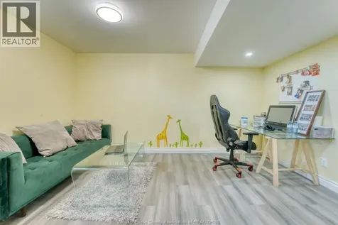 525 Maguire Street Windsor ON N9E 0A6