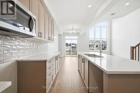 1132 Spoor Street Ottawa ON K2K 1X7