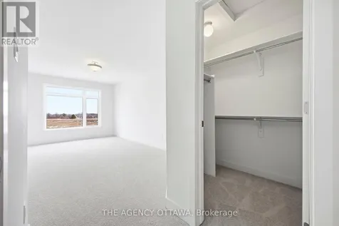 1132 Spoor Street Ottawa ON K2K 1X7