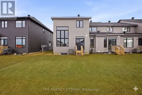 1132 Spoor Street Ottawa ON K2K 1X7