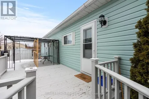 70 Applewood Boulevard Kincardine ON N0H 2T0