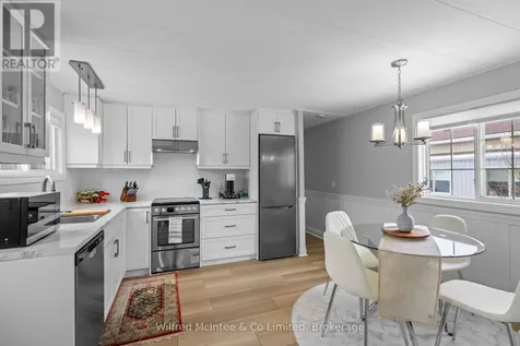 70 Applewood Boulevard Kincardine ON N0H 2T0