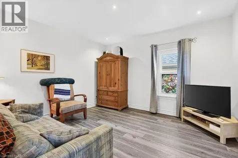 710 Rennie Street Hamilton ON L8H 3R2