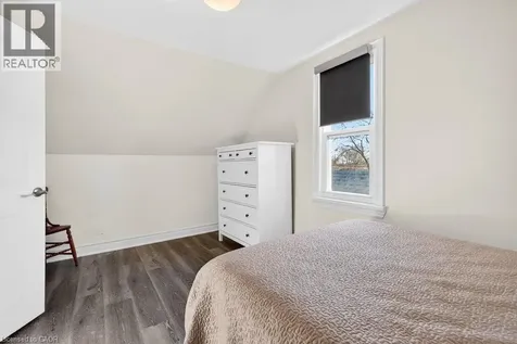710 Rennie Street Hamilton ON L8H 3R2