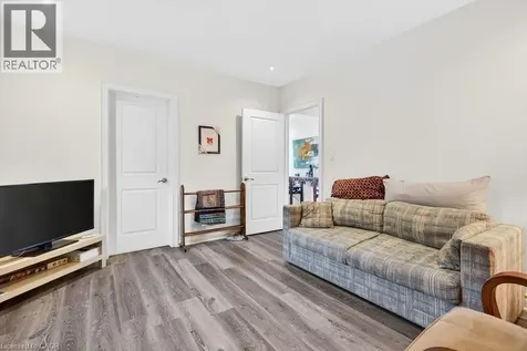 710 Rennie Street Hamilton ON L8H 3R2