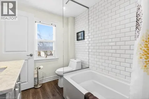 710 Rennie Street Hamilton ON L8H 3R2