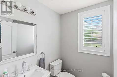 103 Garbutt Crescent Collingwood ON L9Y 0H5